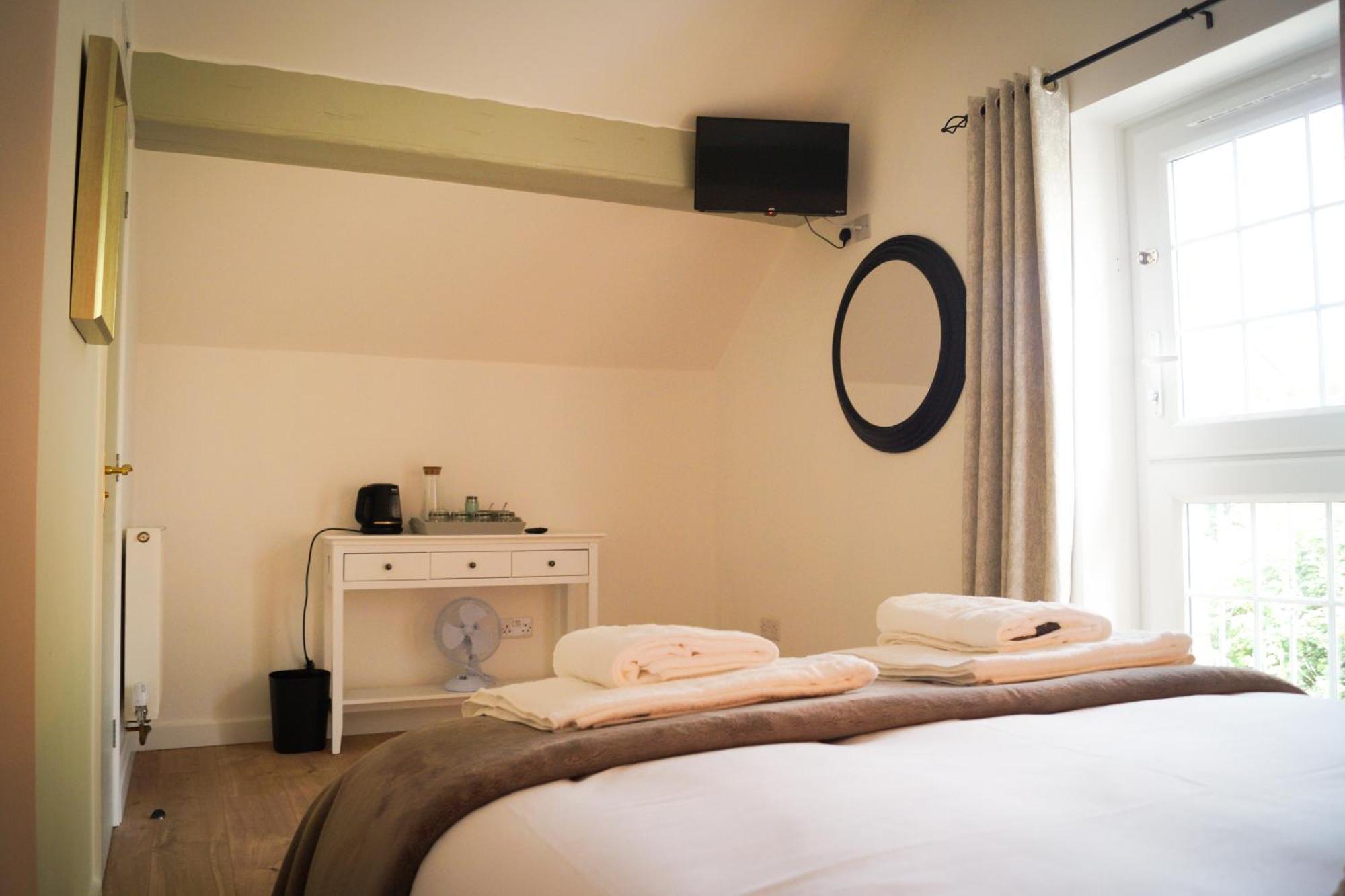 Lemon Tree Inn - Newly Refurbished Coastal Stay Swyre Eksteriør billede