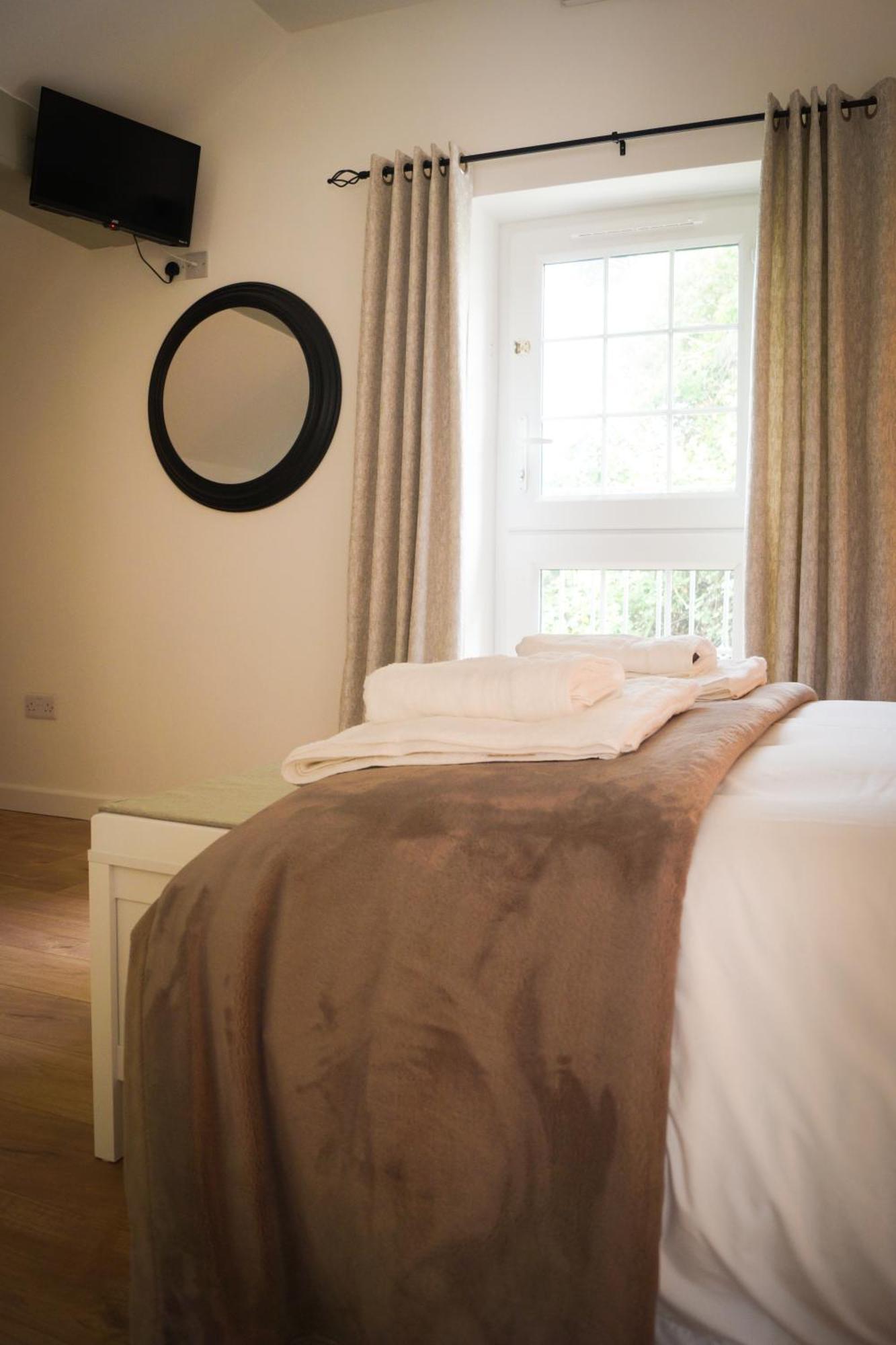 Lemon Tree Inn - Newly Refurbished Coastal Stay Swyre Eksteriør billede