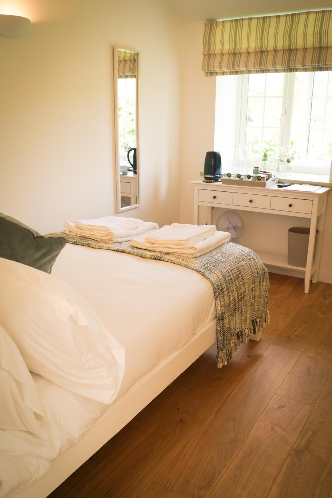 Lemon Tree Inn - Newly Refurbished Coastal Stay Swyre Eksteriør billede