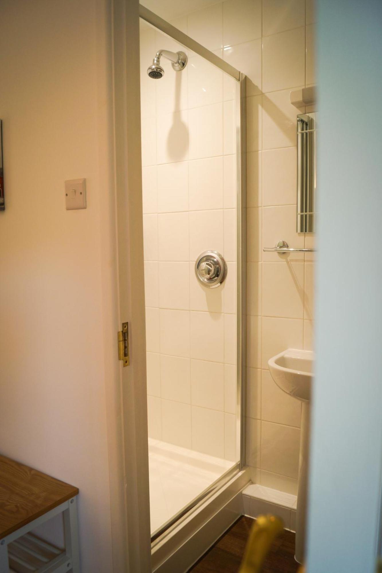 Lemon Tree Inn - Newly Refurbished Coastal Stay Swyre Eksteriør billede