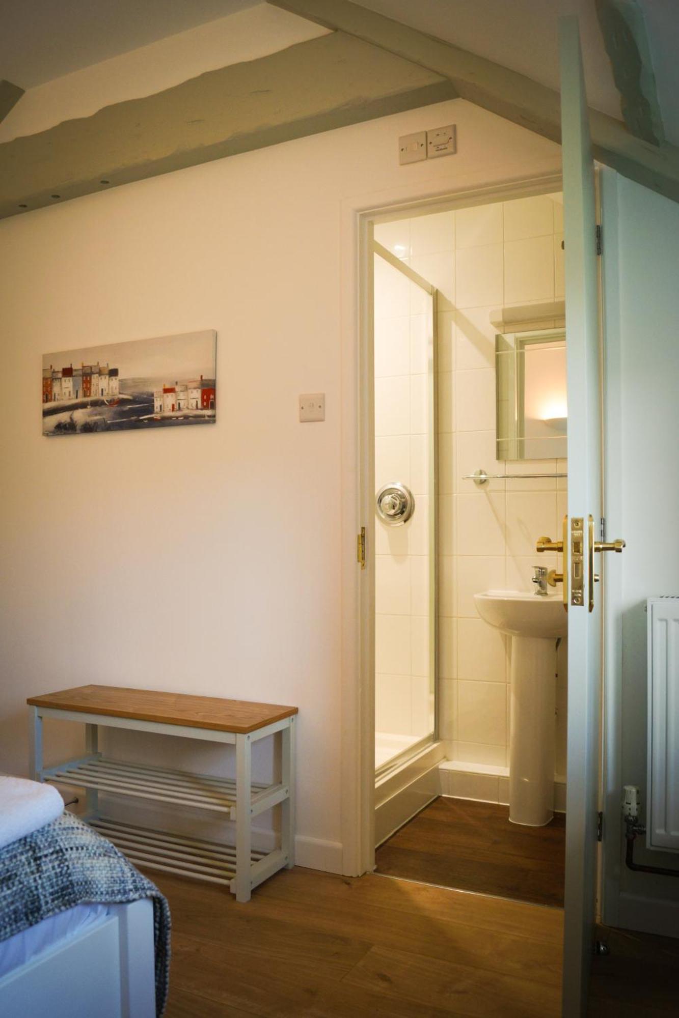 Lemon Tree Inn - Newly Refurbished Coastal Stay Swyre Eksteriør billede