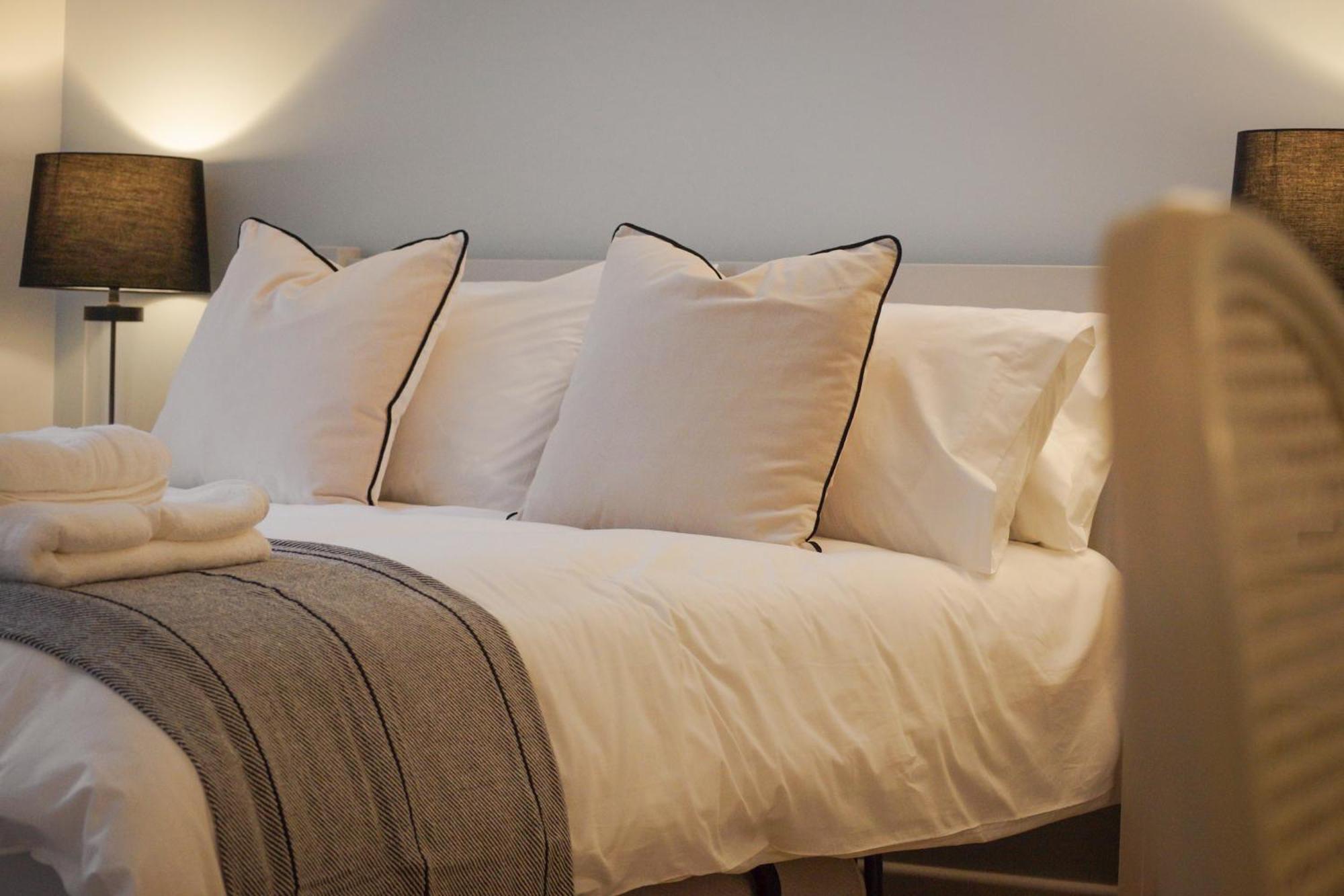 Lemon Tree Inn - Newly Refurbished Coastal Stay Swyre Eksteriør billede