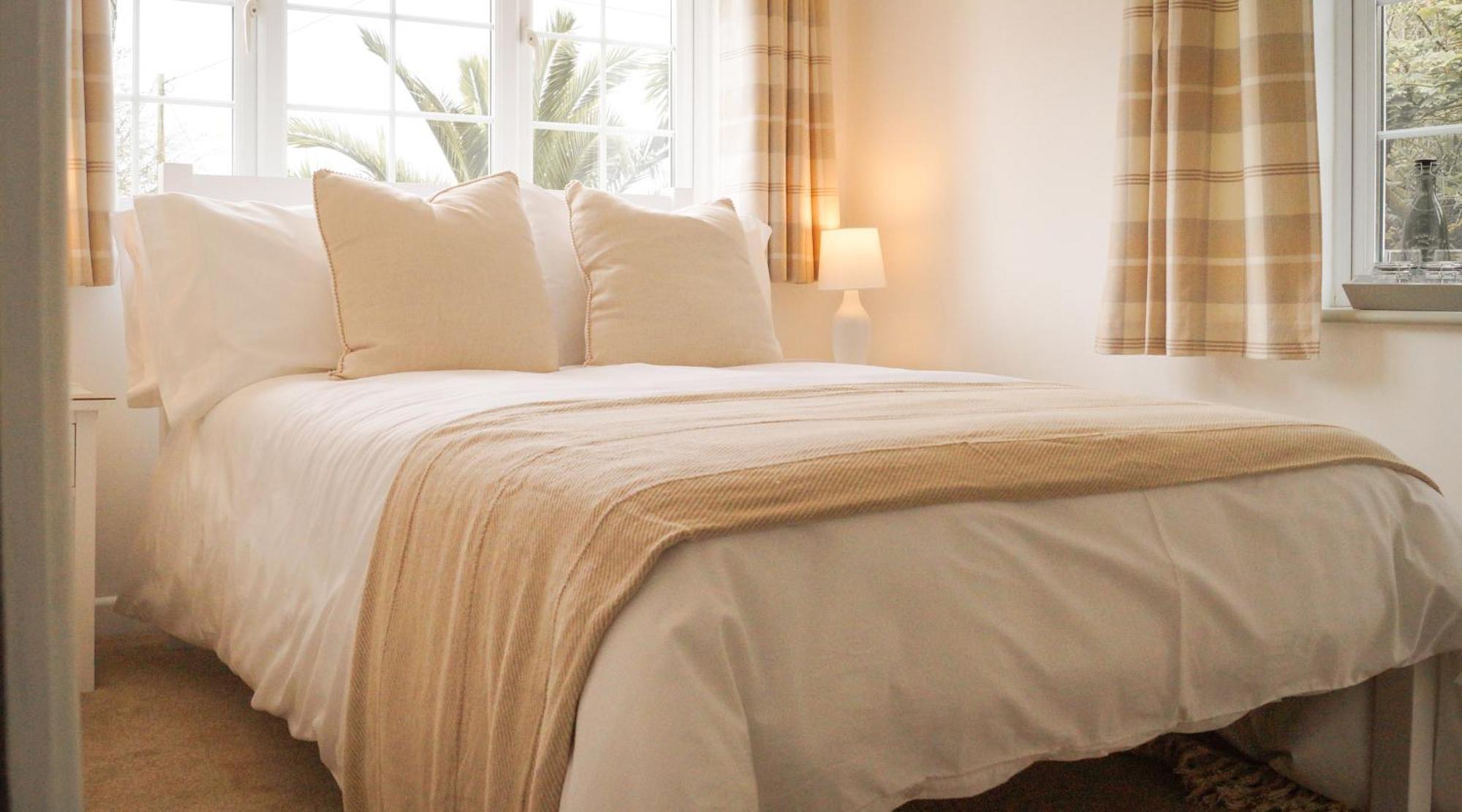 Lemon Tree Inn - Newly Refurbished Coastal Stay Swyre Eksteriør billede