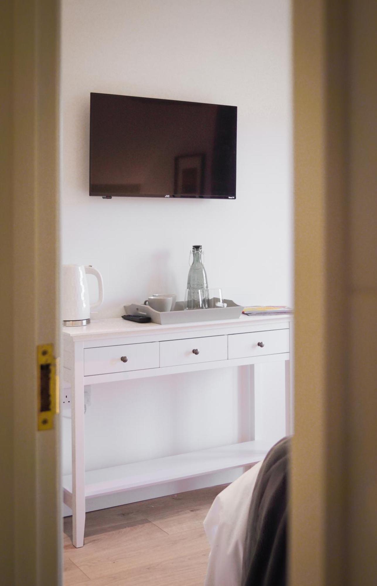 Lemon Tree Inn - Newly Refurbished Coastal Stay Swyre Eksteriør billede