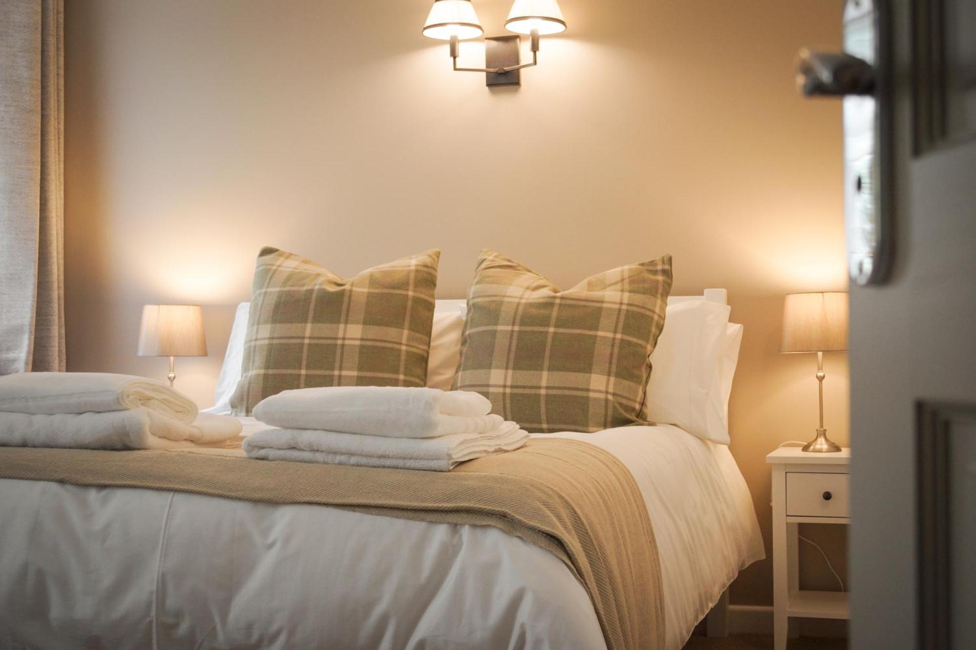 Lemon Tree Inn - Newly Refurbished Coastal Stay Swyre Eksteriør billede